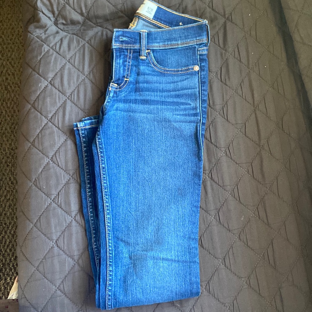 Girl Abercrombie jeans